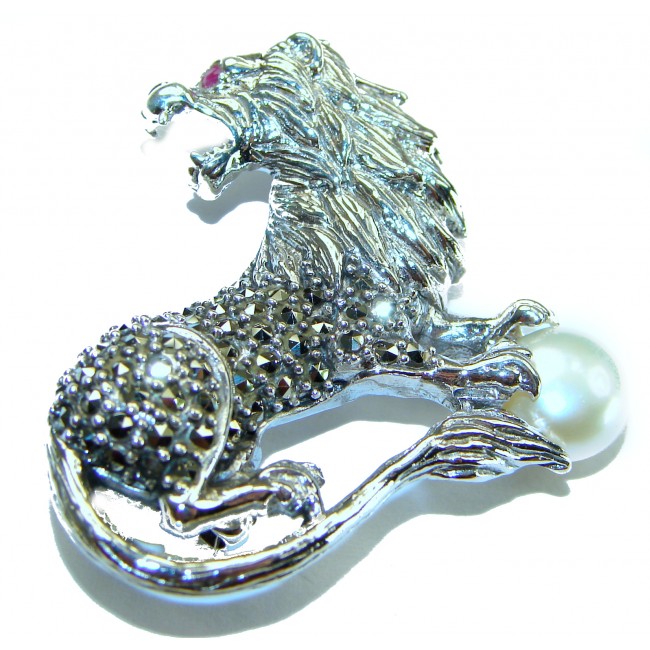 Spectacular Leo Natural Pearl .925 Sterling Silver handmade Brooch