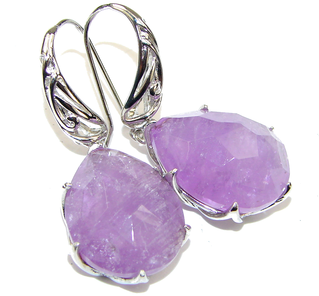 Серебряные серьги с фиолетовым камнем