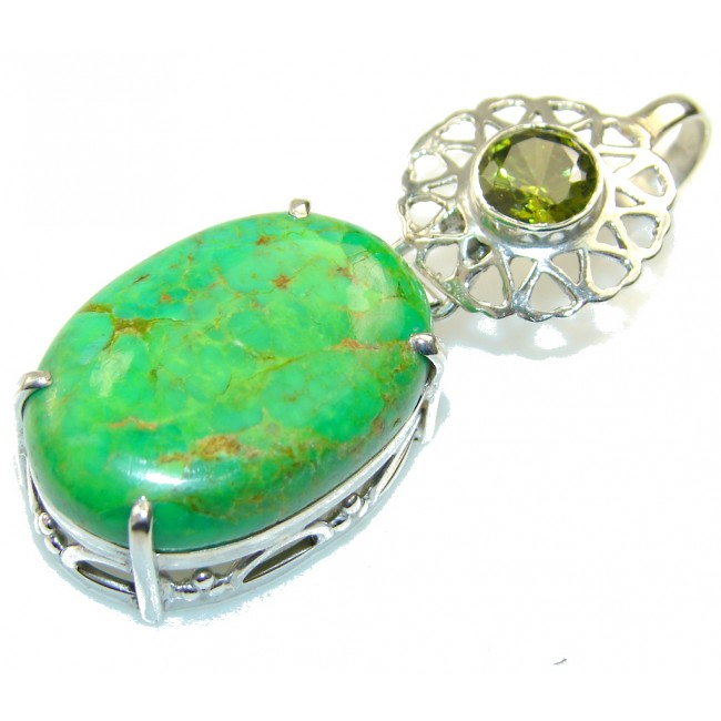 Vintage style Green Turquoise Sterling Silver Pendant