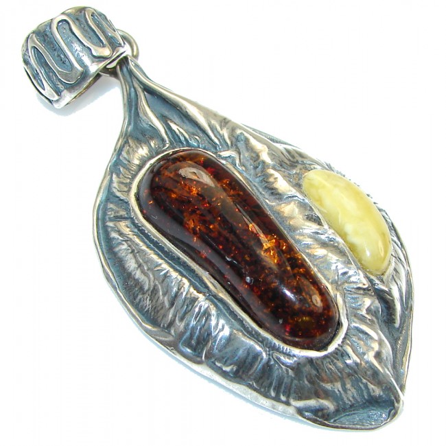 Big! Vintage Design!! Amber Sterling Silver Pendant