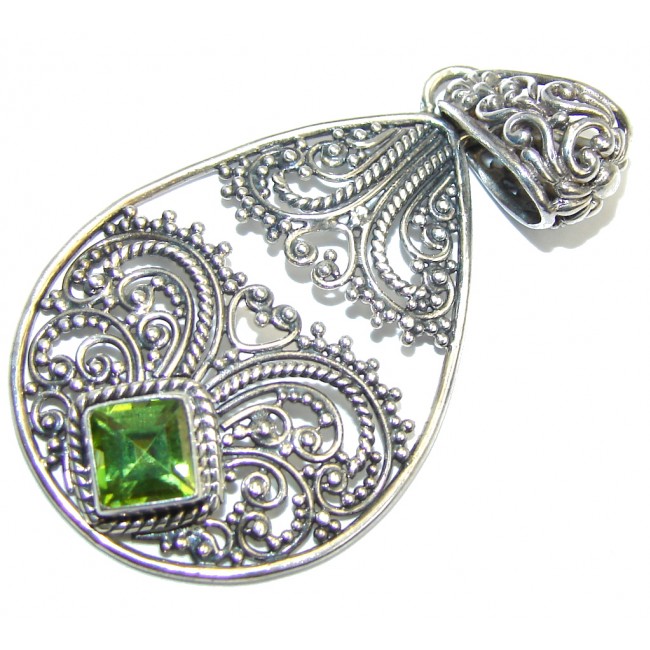 Bali Secret Peridot entirely handcrafted Sterling Silver Pendant