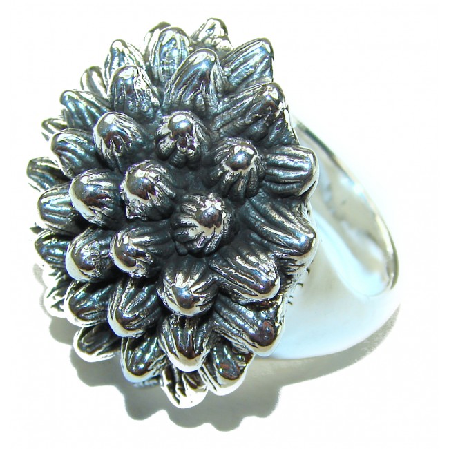 Large Flower Bali made .925 Sterling Silver handcrafted Ring s. 7 1/2