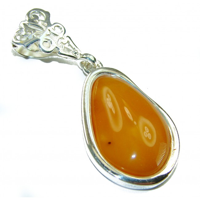 Vintage Beauty authentic Baltic Amber .925 Sterling Silver handcrafted pendant