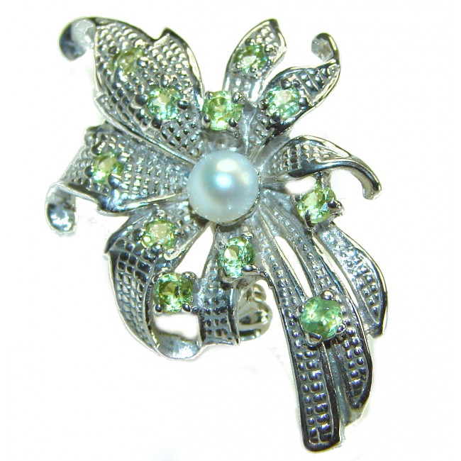 Ocean Reef Pearl Peridot .925 Sterling Silver handmade Brooch