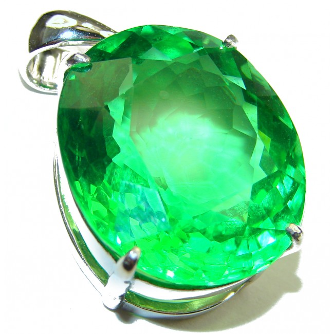 Superior quality 33.2 carat Fresh Green Topaz .925 Sterling Silver Pendant