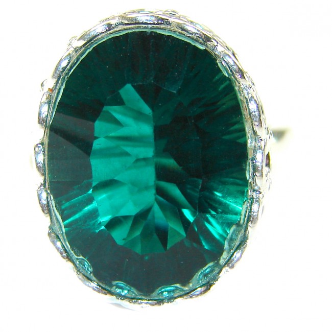 Timless Beauty Oval cut 22.5 carat Green Topaz .925 Sterling Silver handmade Ring s. 8 adjustable