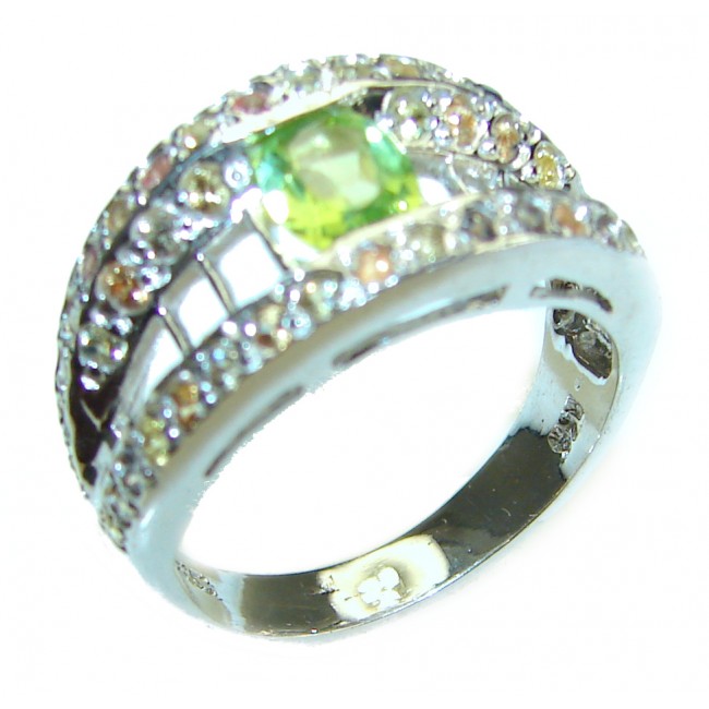 Incredible Beauty authentic Peridot .925 Sterling Silver Perfectly handcrafted Ring s. 7 3/4