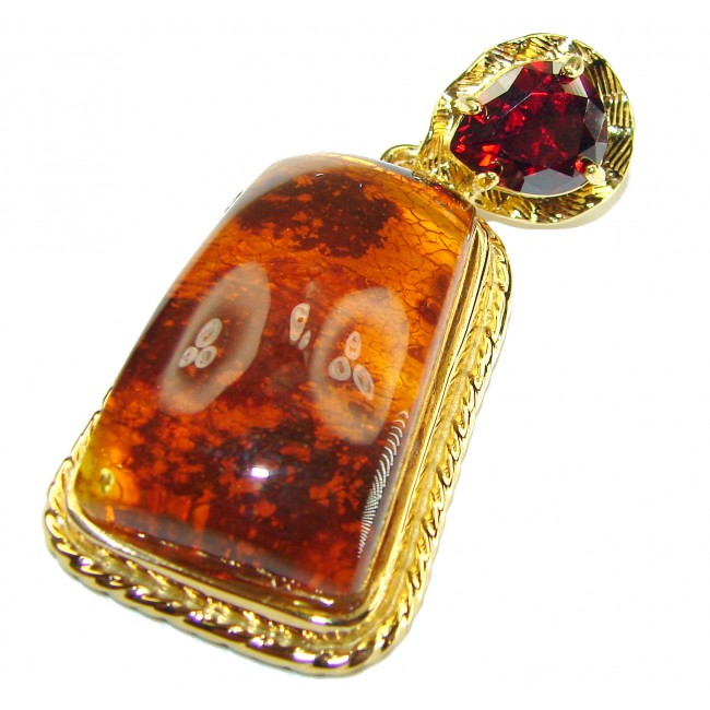 Vintage Beauty authentic Baltic Amber 14k Gold over .925 Sterling Silver handcrafted pendant