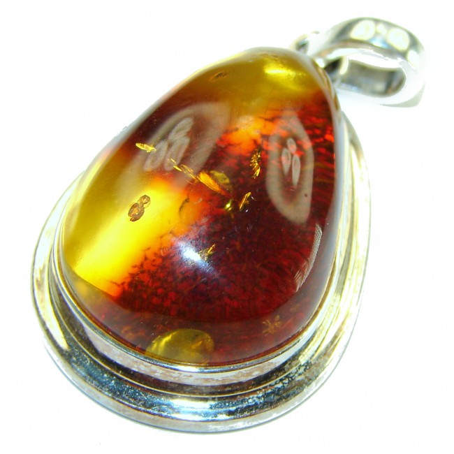 Vintage Beauty authentic Baltic Amber .925 Sterling Silver handcrafted pendant