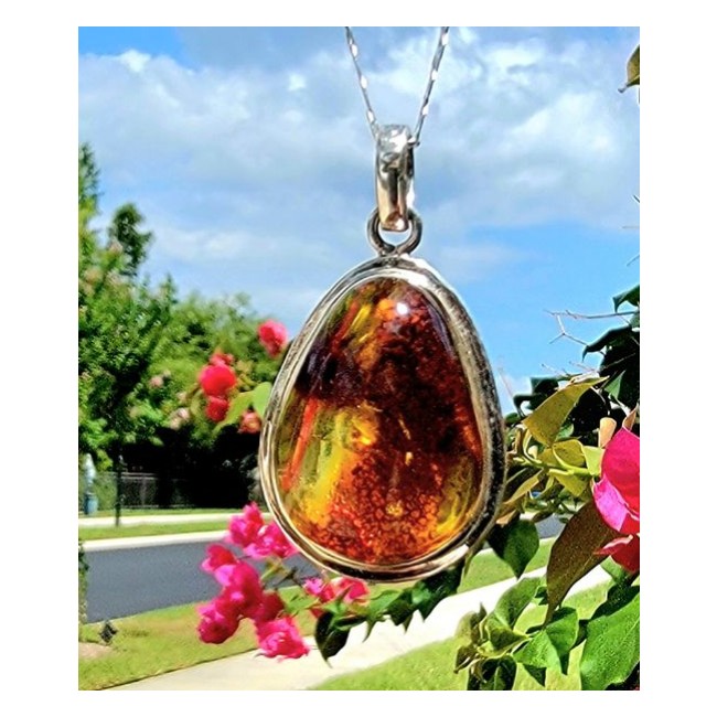 Vintage Beauty authentic Baltic Amber .925 Sterling Silver handcrafted pendant