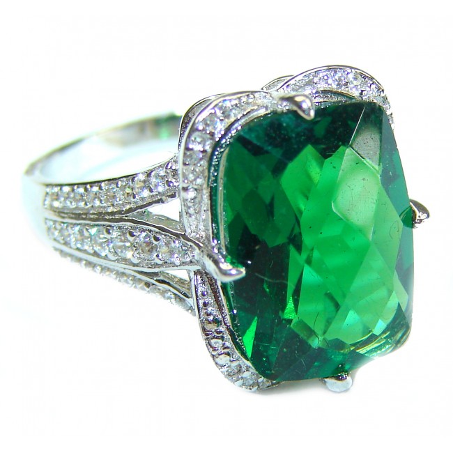 Timless Beauty 10.5 carat Green Topaz .925 Sterling Silver handmade Ring s. 7