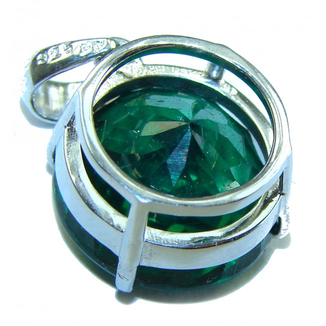 Superior quality 12.2 carat Fresh Green Topaz .925 Sterling Silver Pendant