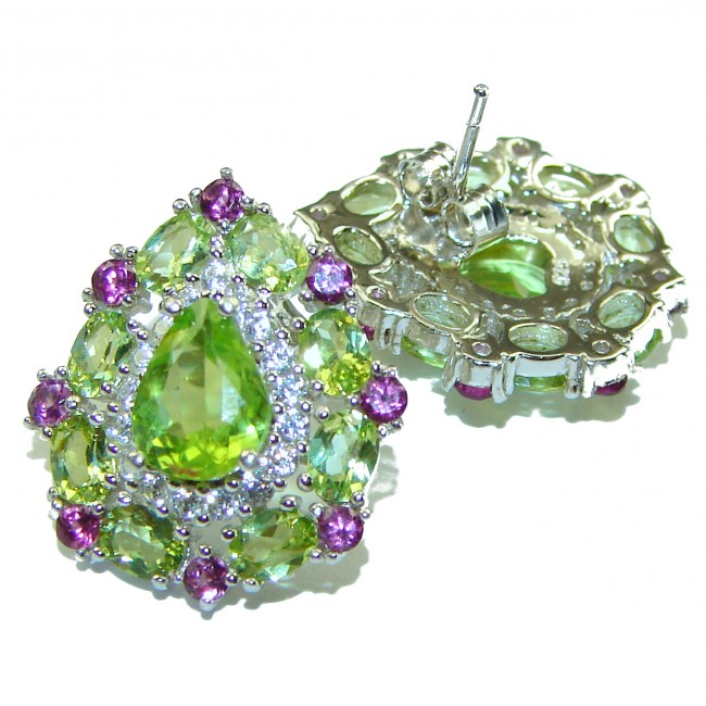 Incredible Beauty authentic Peridot .925 Sterling Silver handcrafted earrings