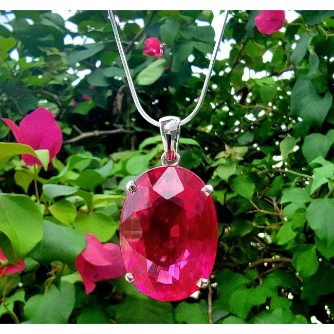 A Raspberry Field best quality 32 carat Genuine Pink Topaz .925 Sterling Silver handcrafted pendant