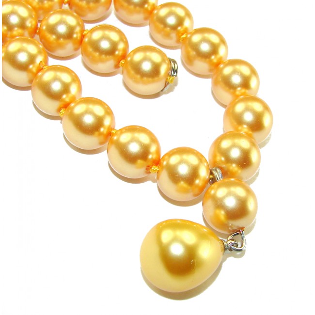 SEA BEAUTY Freshwater Creamy color Pearl 14K Gold over .925 Sterling Silver handcrafted Necklace