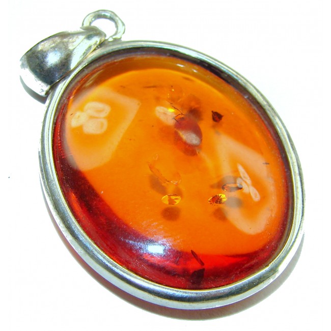 Vintage Beauty authentic Baltic Amber .925 Sterling Silver handcrafted pendant