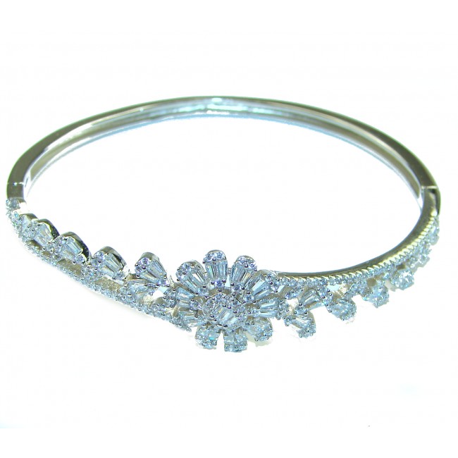 Glorious Natural White Topaz 925 Sterling Silver Bangle bracelet