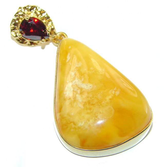 Large Vintage Beauty authentic butterscotch Baltic Amber 14K Gold over .925 Sterling Silver handcrafted pendant