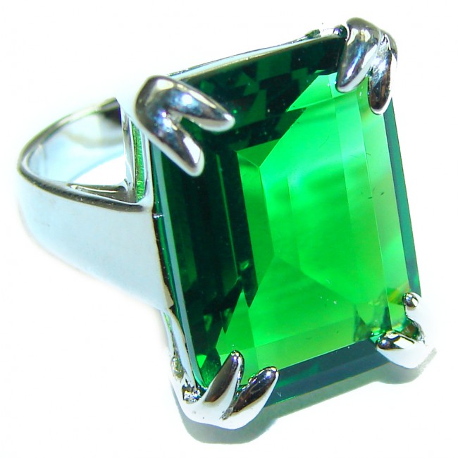 Timless Beauty 20.5 carat Green Topaz .925 Sterling Silver handmade Ring s. 6