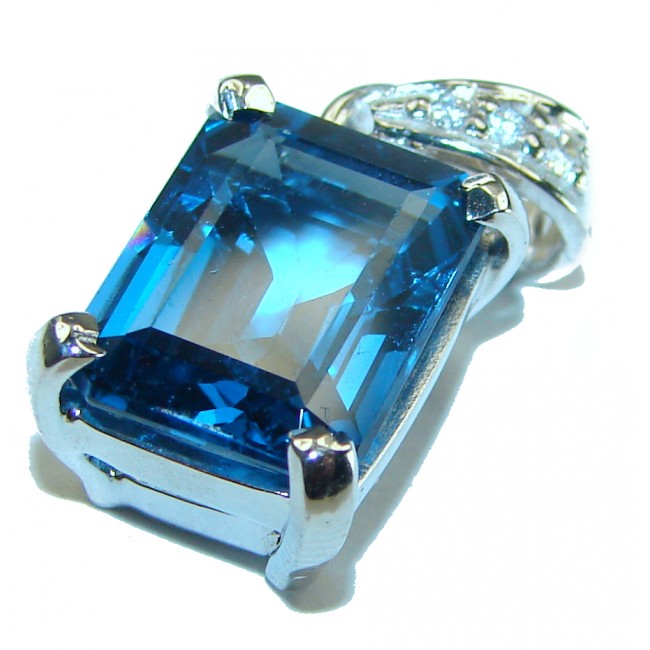 18.5 carat Precious London Blue Topaz .925 Sterling Silver handmade Pendant