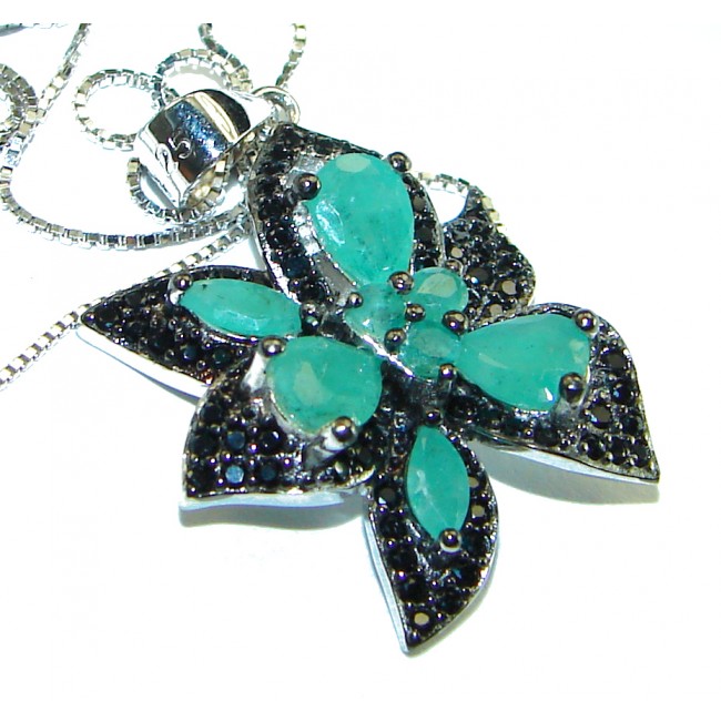 Incredible genuine Emerald .925 Sterling Silver handmade necklace