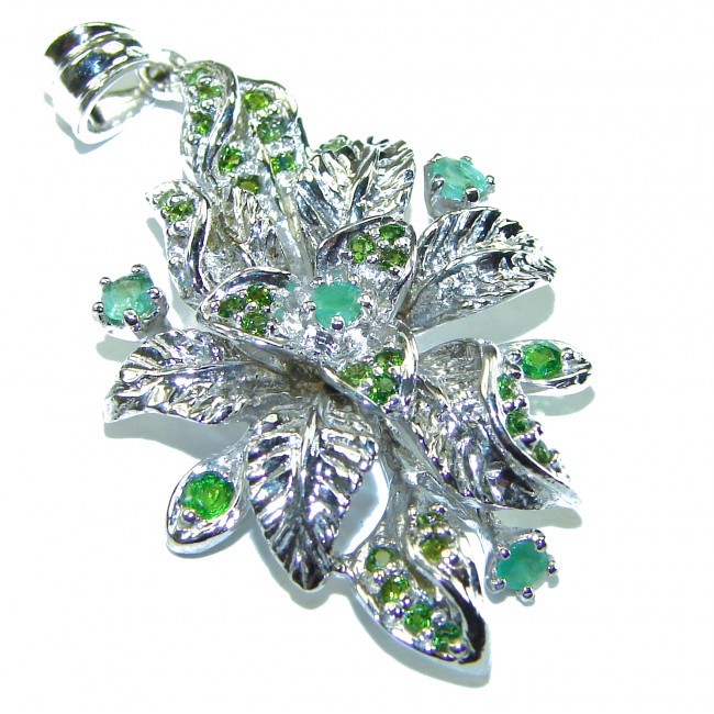 Green Treasure authentic Emerald .925 Sterling Silver handmade pendant