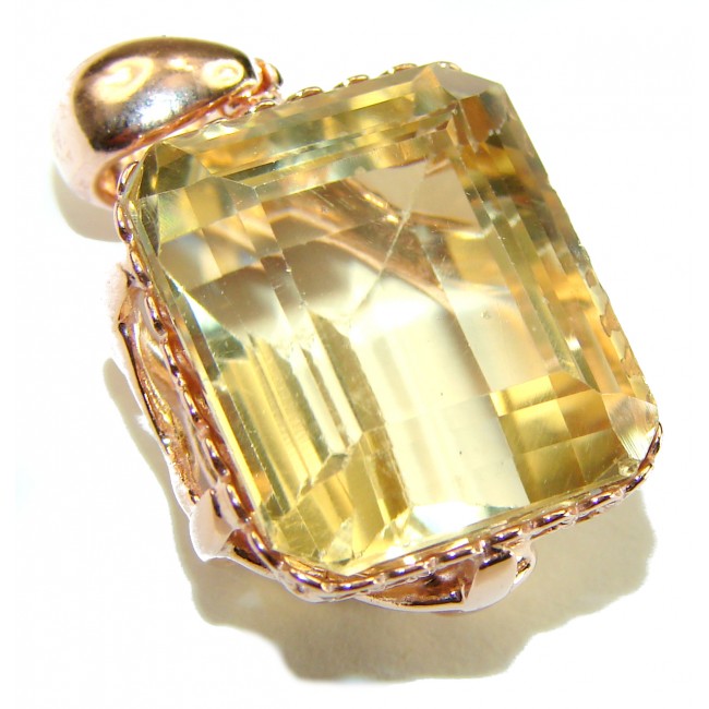 15.3 carat Oval cut flawless Lemon Quartz .925 Sterling Silver handcrafted pendant