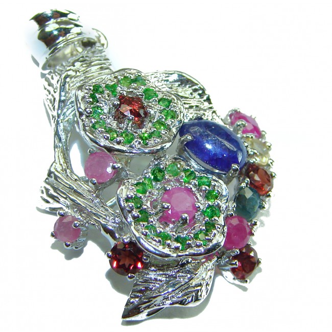 Striking Beauty genuine 17.85 carat Ruby Sapphire .925 Sterling Silver handmade Pendant