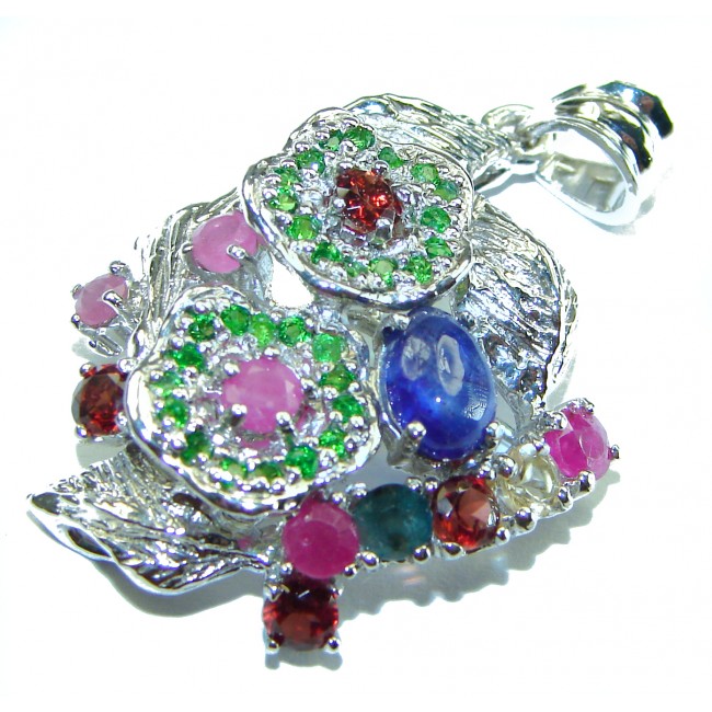 Striking Beauty genuine 17.85 carat Ruby Sapphire .925 Sterling Silver handmade Pendant