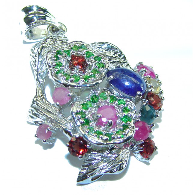 Striking Beauty genuine 17.85 carat Ruby Sapphire .925 Sterling Silver handmade Pendant