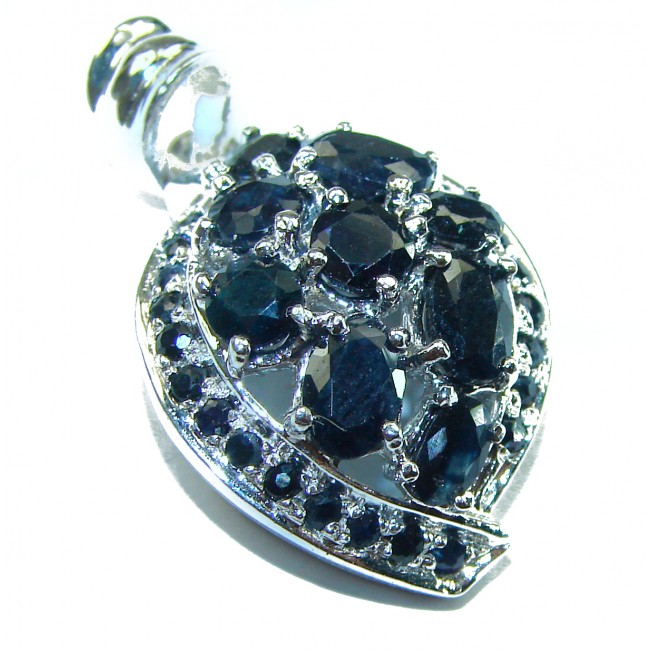 Striking Beauty genuine Sapphire .925 Sterling Silver handmade Pendant