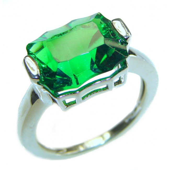 Authentic volcanic Green Helenite .925 Sterling Silver ring s. 7 1/4