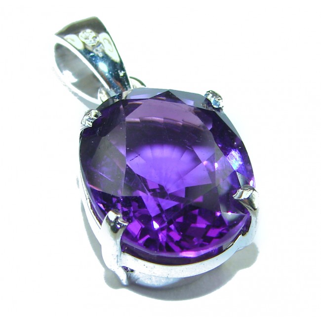 10.6 carat Perfect faceted Amethyst .925 Sterling Silver handcrafted Pendant