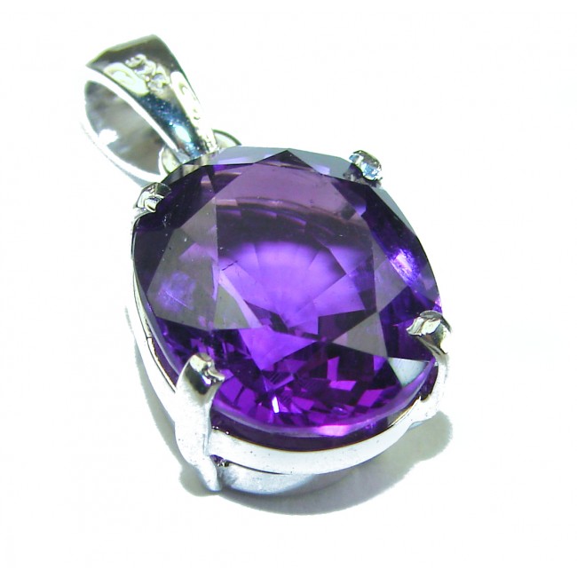 10.6 carat Perfect faceted Amethyst .925 Sterling Silver handcrafted Pendant