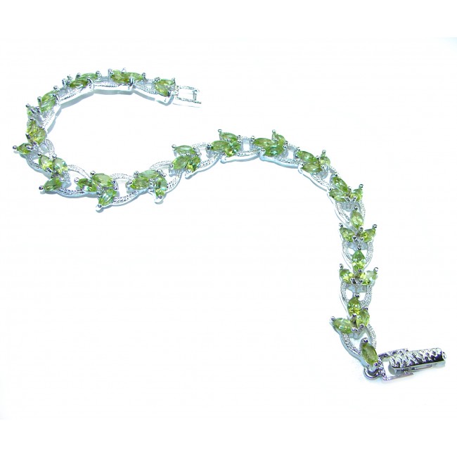 Melissa Great Masterpiece genuine Peridot .925 Sterling Silver handmade Statement Bracelet