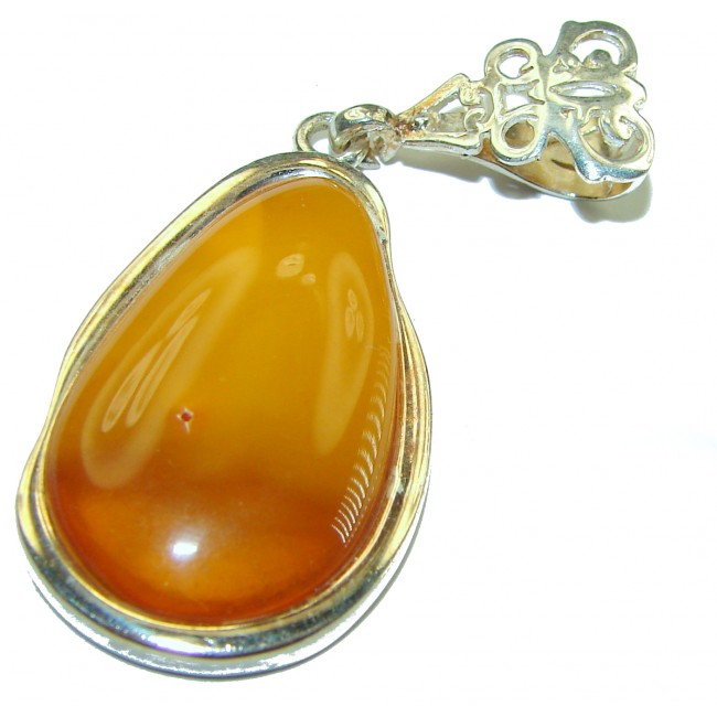 Vintage Beauty authentic Baltic Amber .925 Sterling Silver handcrafted pendant