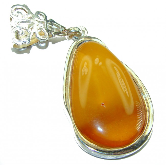 Vintage Beauty authentic Baltic Amber .925 Sterling Silver handcrafted pendant