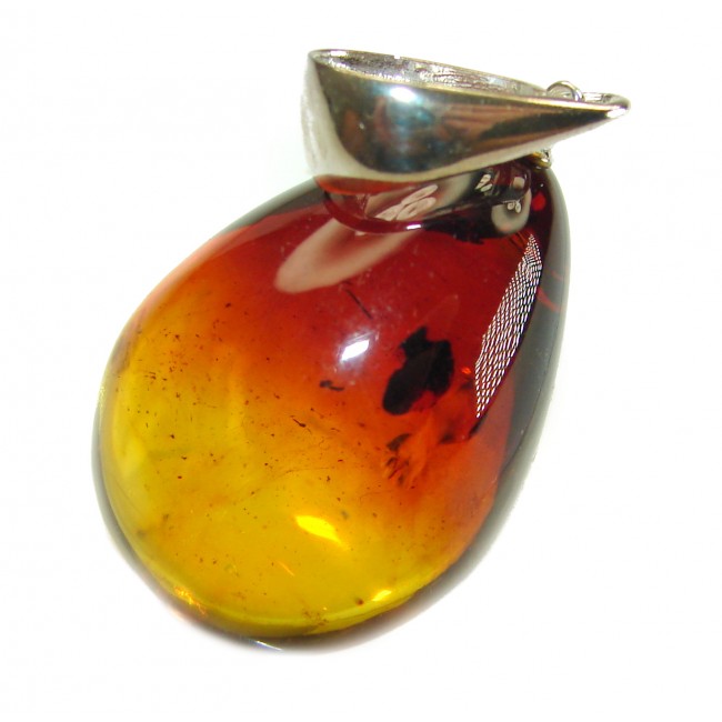 Vintage Beauty authentic Baltic Amber .925 Sterling Silver handcrafted pendant