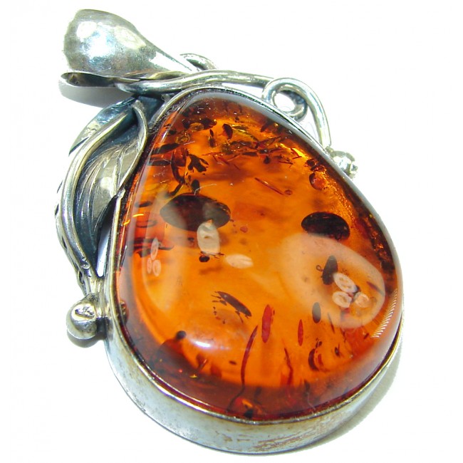 Vintage Beauty authentic Baltic Amber .925 Sterling Silver handcrafted pendant