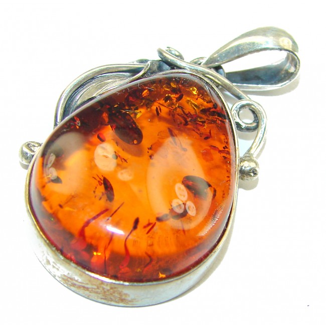 Vintage Beauty authentic Baltic Amber .925 Sterling Silver handcrafted pendant