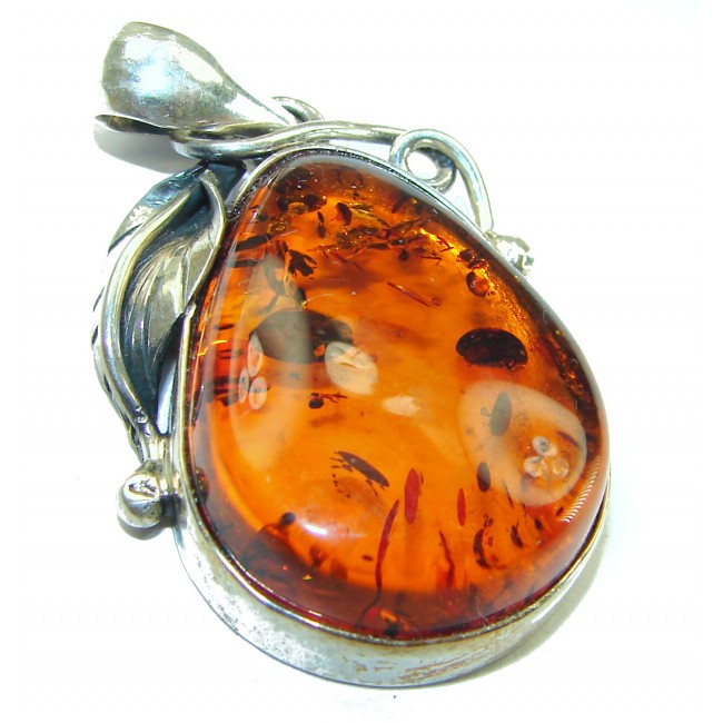 Vintage Beauty authentic Baltic Amber .925 Sterling Silver handcrafted pendant