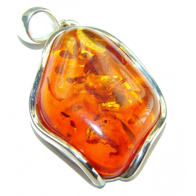 Vintage Beauty authentic Baltic Amber .925 Sterling Silver handcrafted pendant