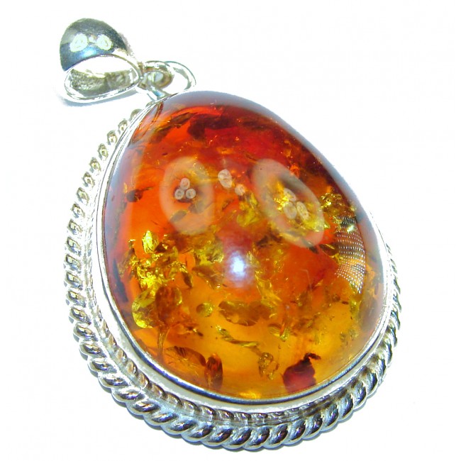 Vintage Beauty authentic Baltic Amber .925 Sterling Silver handcrafted pendant