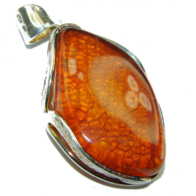 Vintage Beauty authentic Baltic Amber .925 Sterling Silver handcrafted pendant