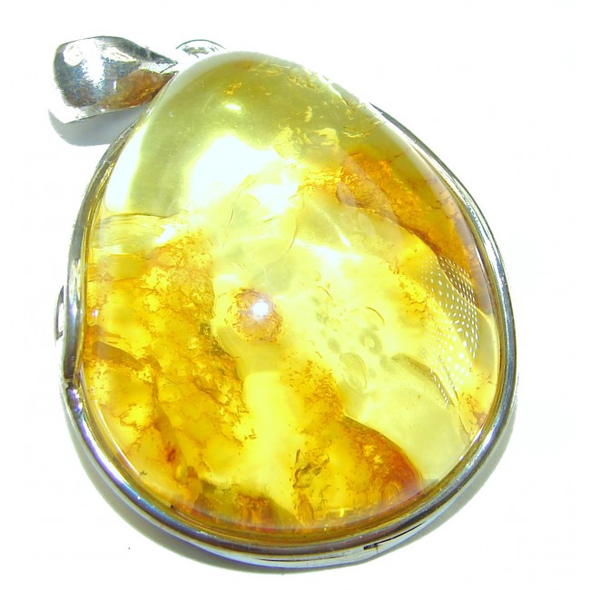 Vintage Beauty authentic Baltic Amber .925 Sterling Silver handcrafted pendant