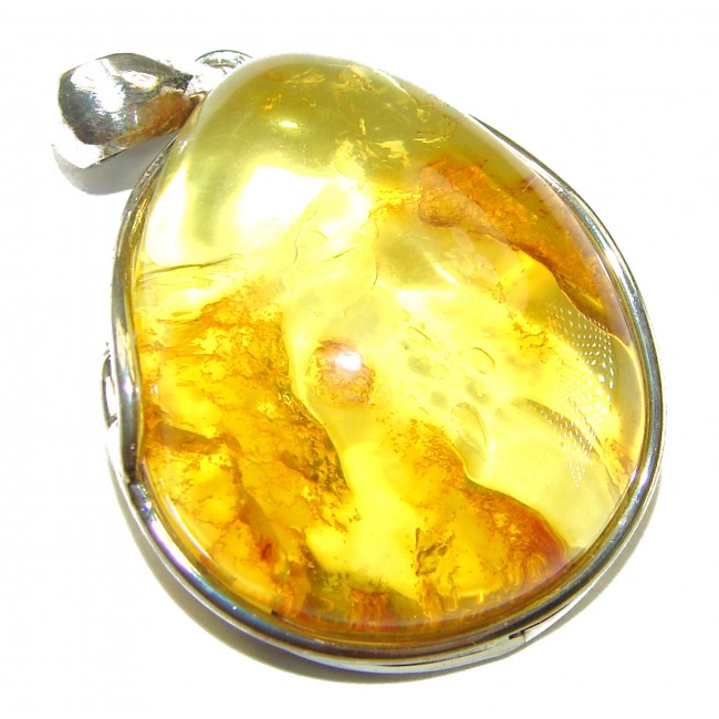 Vintage Beauty authentic Baltic Amber .925 Sterling Silver handcrafted pendant