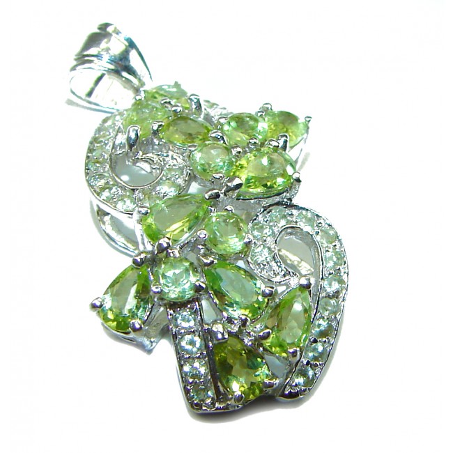 Marigolds authentic Peridot .925 Sterling Silver handmade Pendant