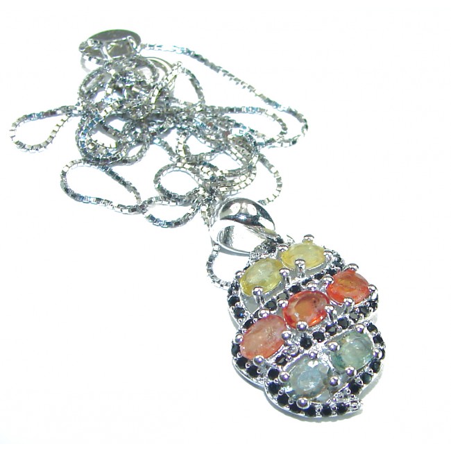 Spectacular 8.5 carat multicolor Sapphire .925 Sterling Silver handmade Necklace