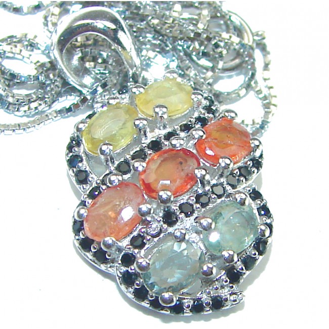 Spectacular 8.5 carat multicolor Sapphire .925 Sterling Silver handmade Necklace