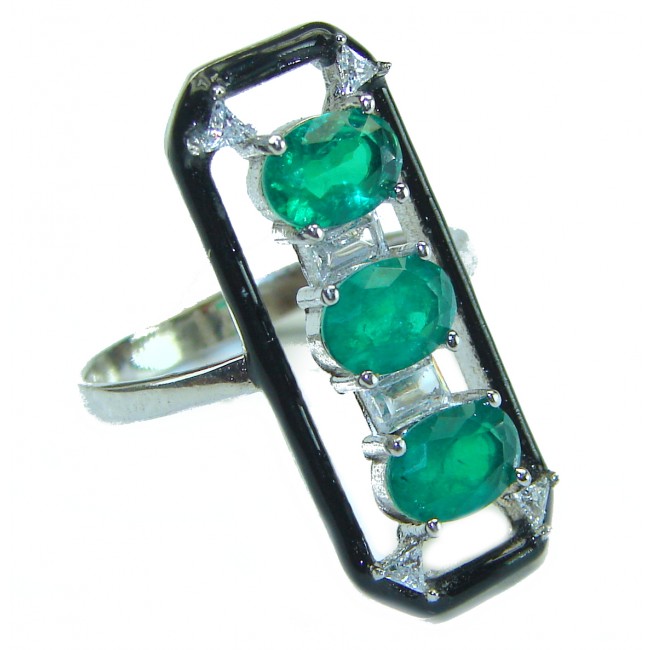 Art Decor quality unique Emerald .925 Sterling Silver handcrafted Ring size 9